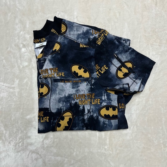Batman Scrubs Top - Black, and Yellow - Picture 2 of 3